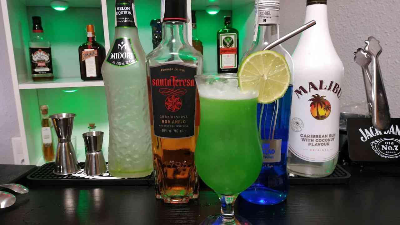 Liquid Maria Juana – Tropical Green Rum Cocktail with Midori & Blue Curaçao